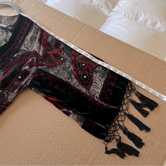 Aris.A burnout beaded kimono with hem tassles, open front, flowy, M/L - Picture 6 of 11